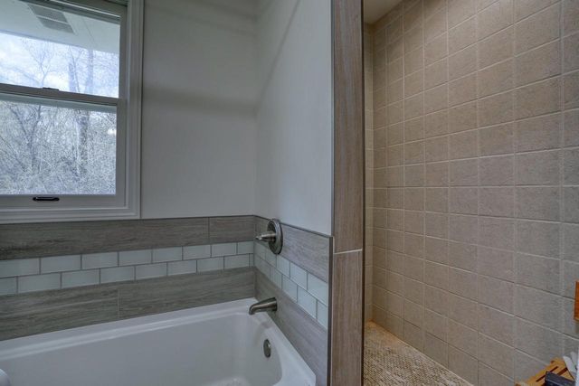 12125 Western AVENUE, Cedarburg, WI 53012