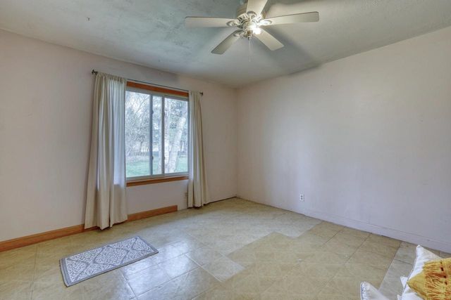 12125 Western AVENUE, Cedarburg, WI 53012