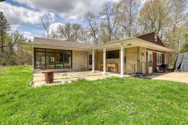 12125 Western AVENUE, Cedarburg, WI 53012
