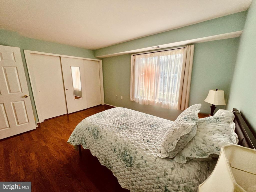 118 MOUNTAIN RD #1A, Glen Burnie, MD 21060