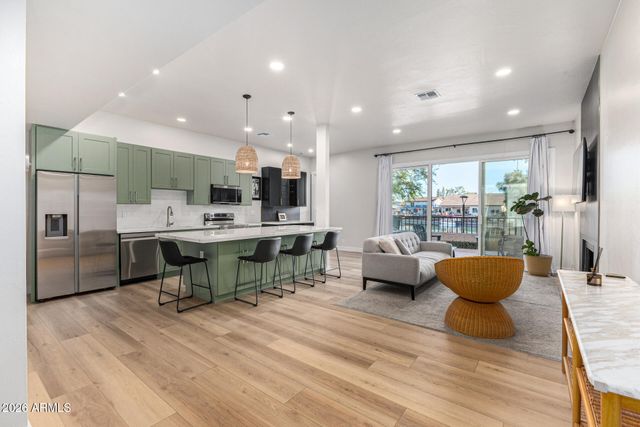 1209 E NORTHSHORE Drive 138, Tempe, AZ 85283