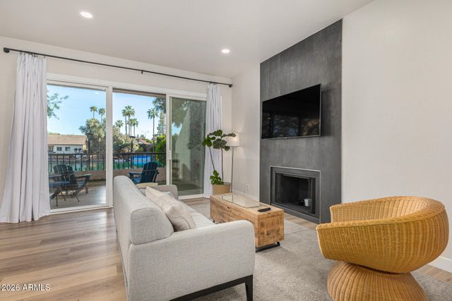 1209 E NORTHSHORE Drive 138, Tempe, AZ 85283