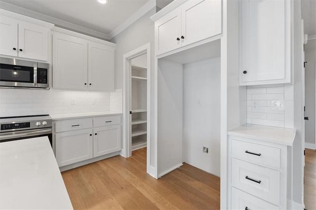 24980 W 94th Place, Lenexa, KS 66227