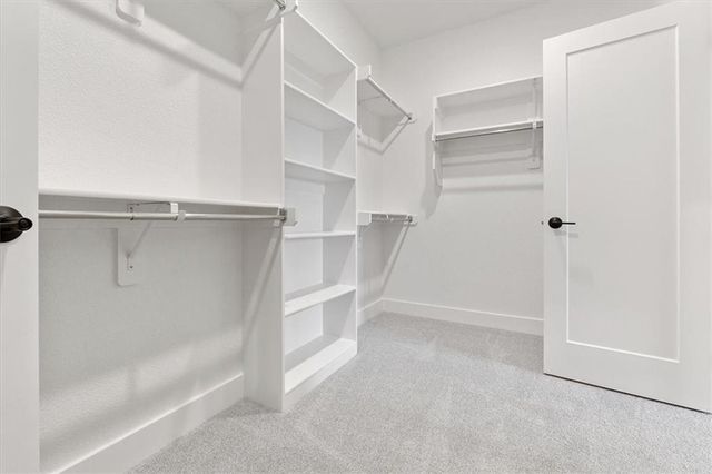 24980 W 94th Place, Lenexa, KS 66227