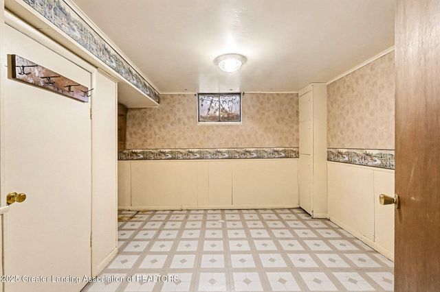 536 Okemos Road, Mason, MI 48854