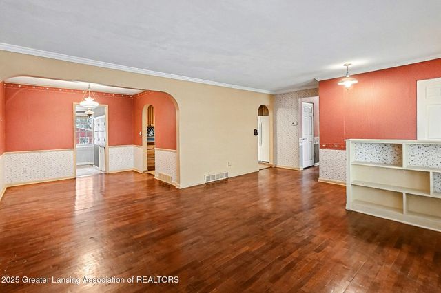 536 Okemos Road, Mason, MI 48854