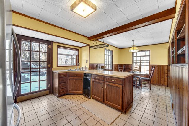 1 The Ledge, Portage, IN 46368