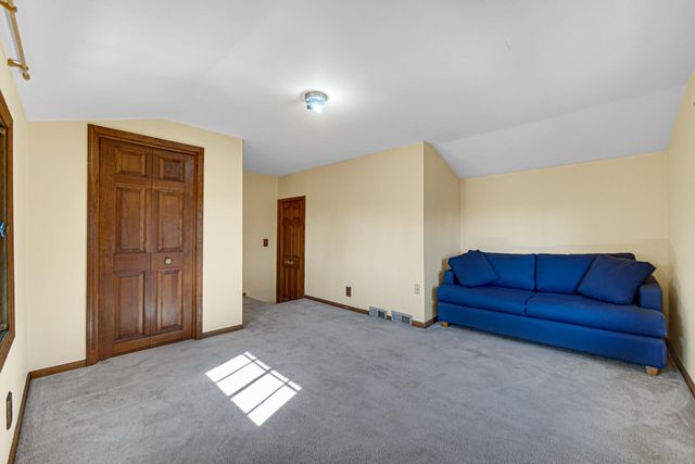 1 The Ledge, Portage, IN 46368