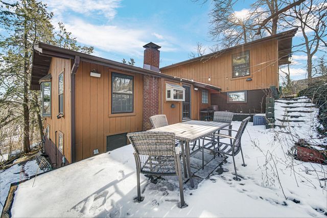 1 The Ledge, Portage, IN 46368