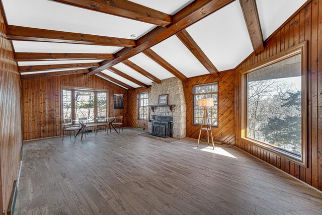 1 The Ledge, Portage, IN 46368