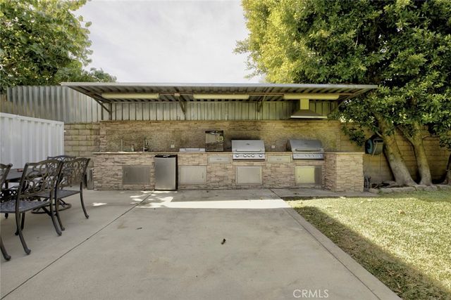 15121 Marlin Place, Van Nuys, CA 91405