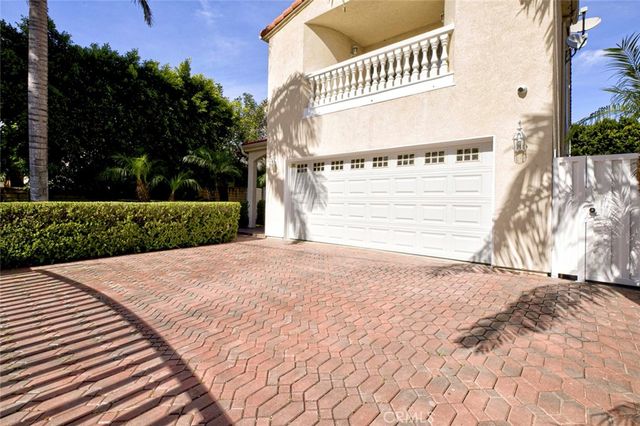 15121 Marlin Place, Van Nuys, CA 91405