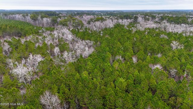 45 Adams Creek Road, Havelock, NC 28532