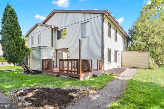 16 KING HENRY CIR #16, Baltimore, MD 21237