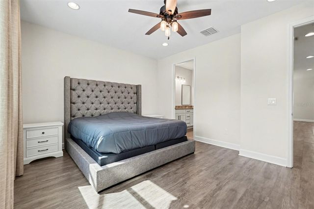 30008 VIENNA WOODS LANE, Wesley Chapel, FL 33545