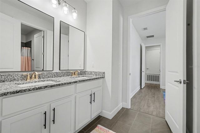 30008 VIENNA WOODS LANE, Wesley Chapel, FL 33545