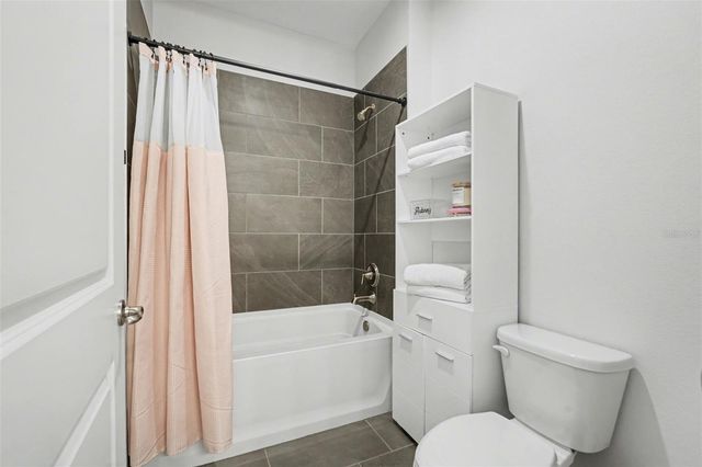 30008 VIENNA WOODS LANE, Wesley Chapel, FL 33545