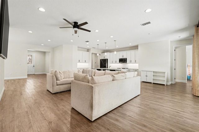 30008 VIENNA WOODS LANE, Wesley Chapel, FL 33545