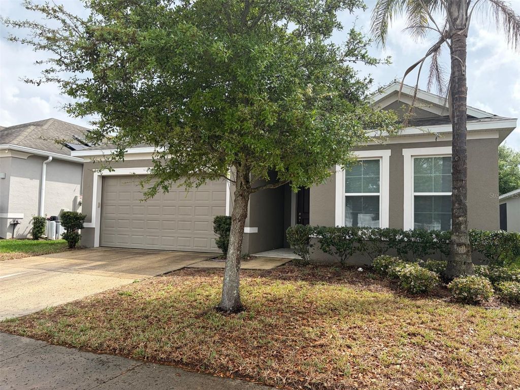 Image 1 of property listing at 1066 ALDER TREE DR., Apopka, FL 32703