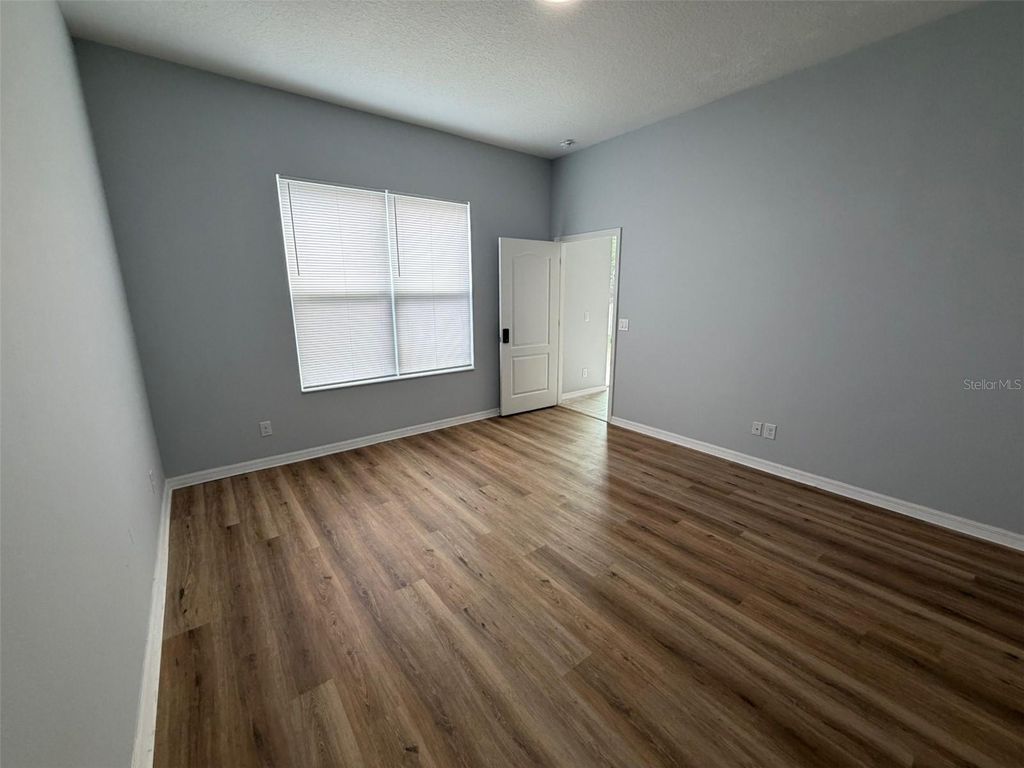 Image 15 of property listing at 1066 ALDER TREE DR., Apopka, FL 32703