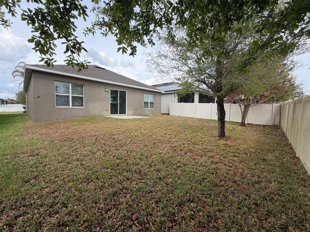 Image 4 of property listing at 1066 ALDER TREE DR., Apopka, FL 32703