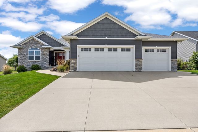 1439 Hunters Field Lane, Marion, IA 52302