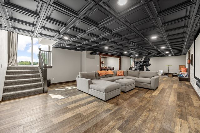 1439 Hunters Field Lane, Marion, IA 52302
