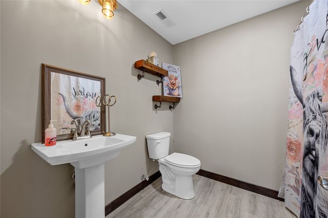 1439 Hunters Field Lane, Marion, IA 52302