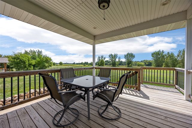 1439 Hunters Field Lane, Marion, IA 52302