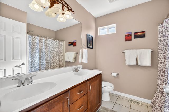 812 N 2500 W, Hurricane, UT 84737