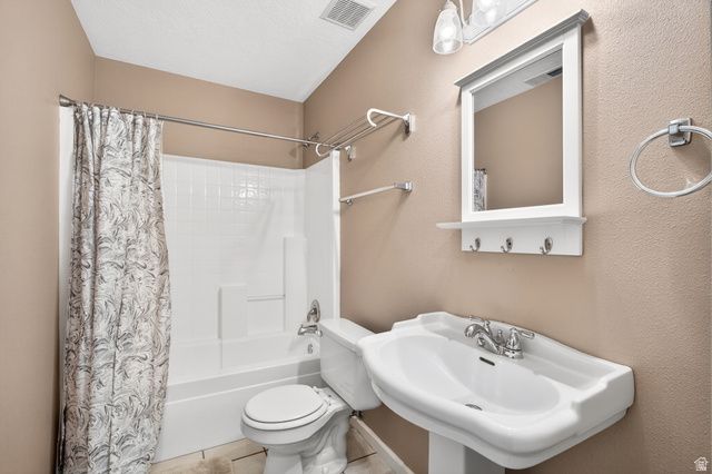 812 N 2500 W, Hurricane, UT 84737