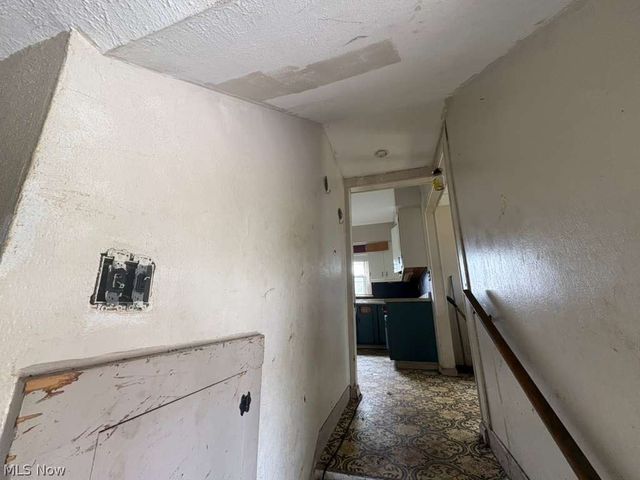 7901 New York Avenue, Cleveland, OH 44105