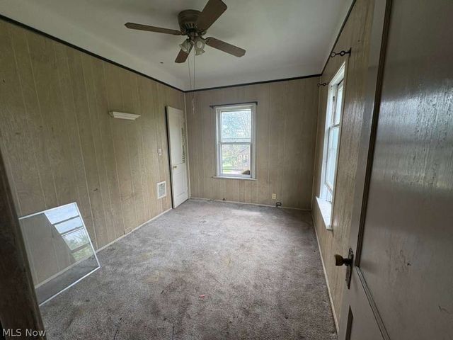 7901 New York Avenue, Cleveland, OH 44105