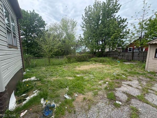 7901 New York Avenue, Cleveland, OH 44105