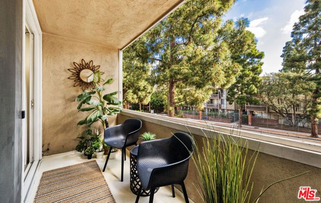 6405 Green Valley Circle 209, Culver City, CA 90230