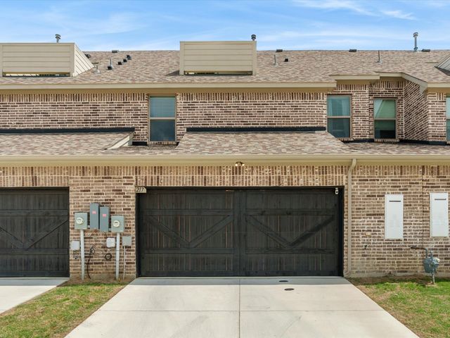217 Suma Drive, Euless, TX 76040