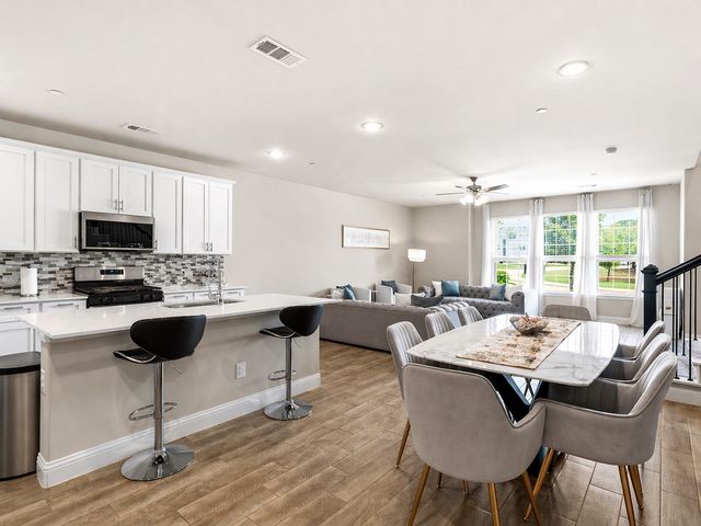 217 Suma Drive, Euless, TX 76040