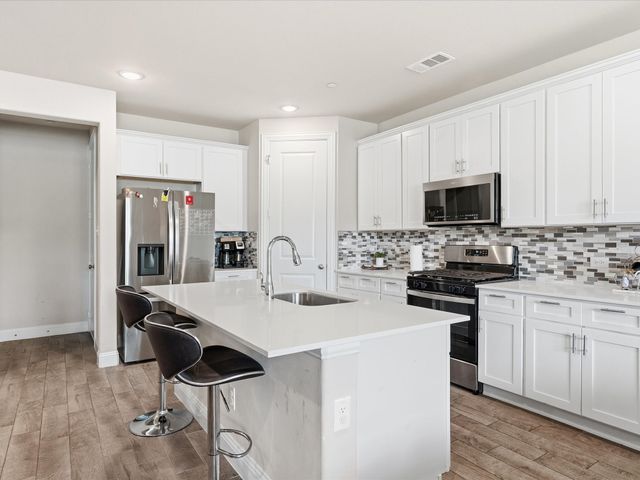 217 Suma Drive, Euless, TX 76040