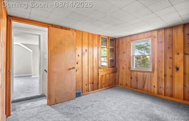 6644 N Vernon Street, Dearborn Heights, MI 48127