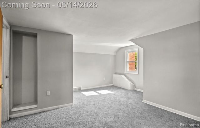 6644 N Vernon Street, Dearborn Heights, MI 48127