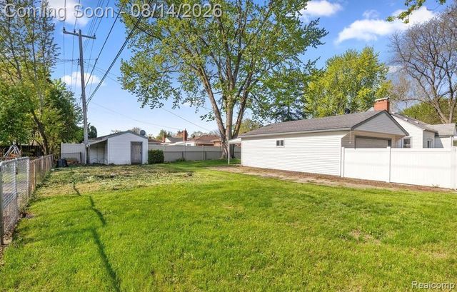 6644 N Vernon Street, Dearborn Heights, MI 48127