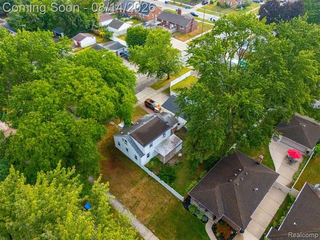 6644 N Vernon Street, Dearborn Heights, MI 48127