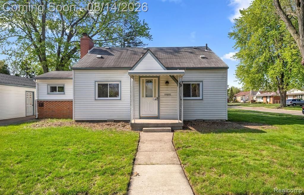 6644 N Vernon Street, Dearborn Heights, MI 48127