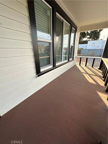 240 W 54th, Los Angeles, CA 90037