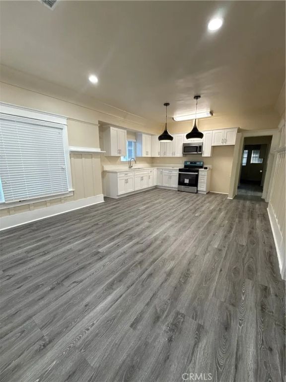 240 W 54th, Los Angeles, CA 90037