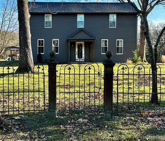 3986 Highway E, New Haven, MO 63068