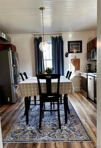 3986 Highway E, New Haven, MO 63068