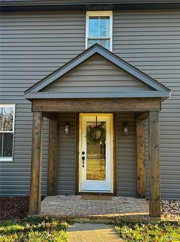 3986 Highway E, New Haven, MO 63068