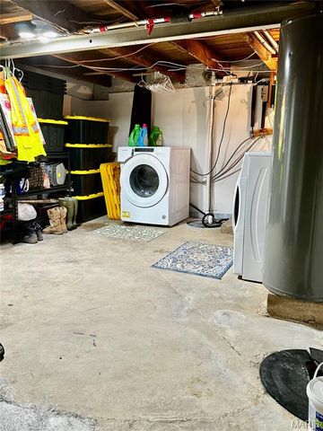 3986 Highway E, New Haven, MO 63068