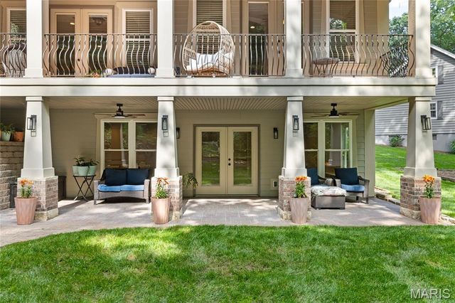 884 Village Brook Court, Ballwin, MO 63021